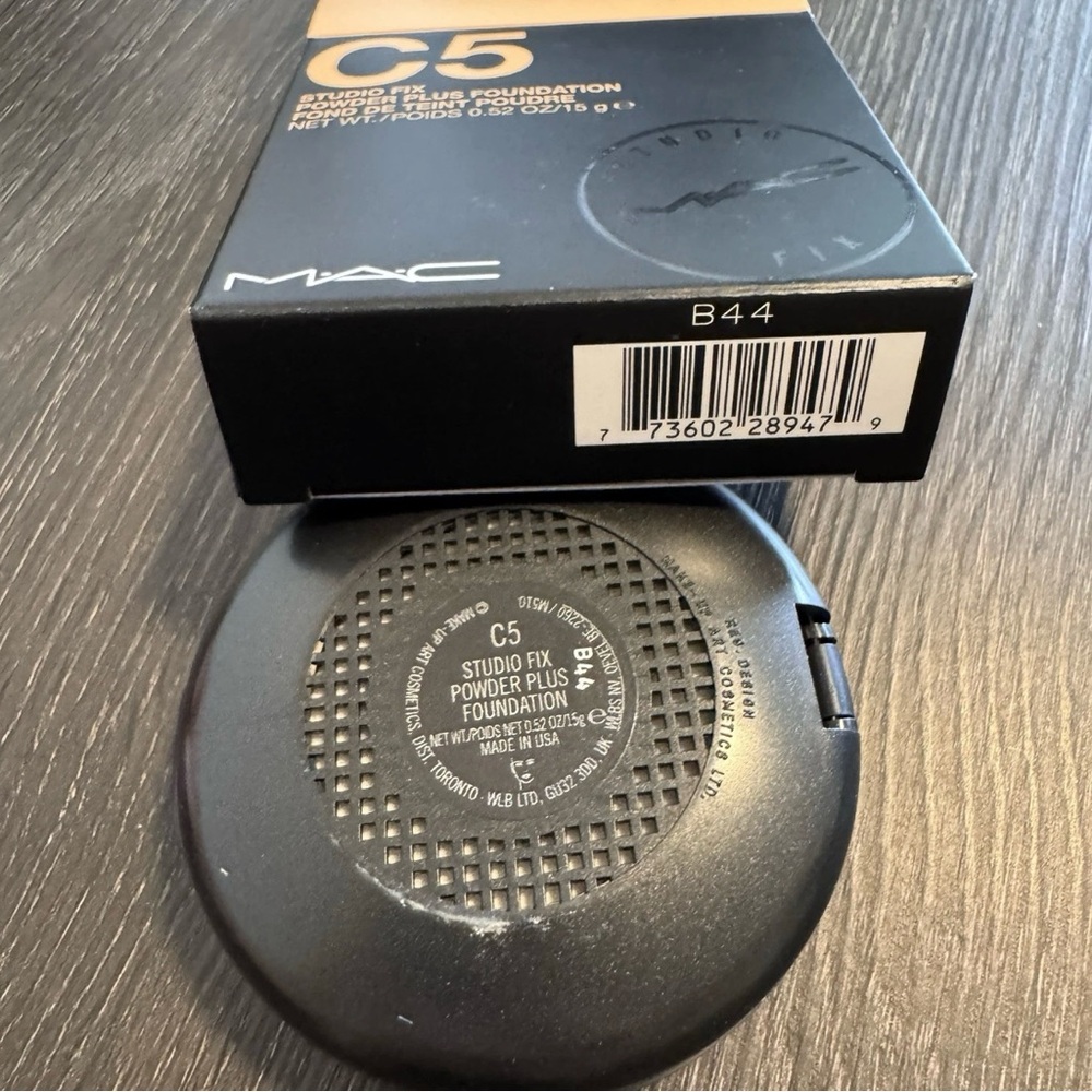 MAC Cosmetics Studio Fix Powder Plus Foundation - C5 - Picture 4 of 4